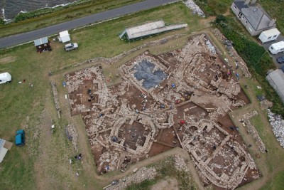 Figure 1. Aerial view of excavations (by Hugo Anderson-Whymark on http://www.nessofbrodgar.co.uk/; accessed 02 December 2012).
